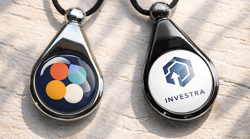 Autonilmaisin logolla, pisaranmuotoinen design