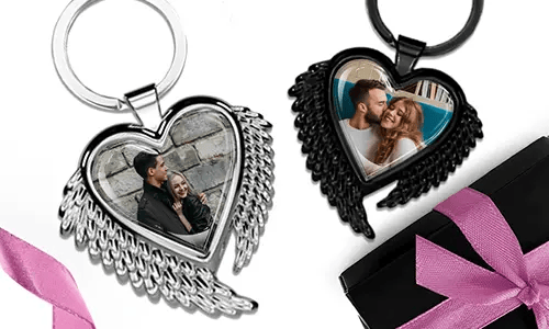 Heart-shaped keychain with wings and a photo with your girlfriend
