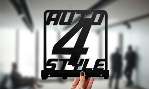 Yksilöllinen metallinen avainteline, jossa on paksut numerot ja moderni leikkaustyyli