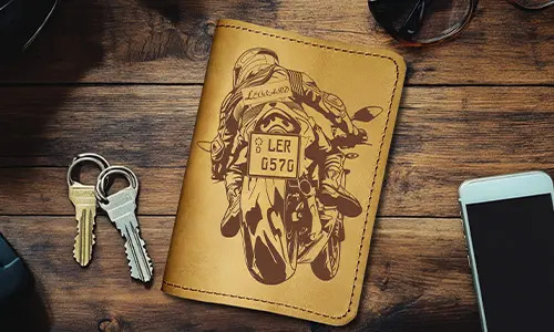gallery-vehicle-document-holder-motorcycle-leather-engraved-2