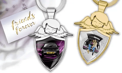 Breloczek z aniołem stróżem z pojazdem twojego najlepszego przyjaciela