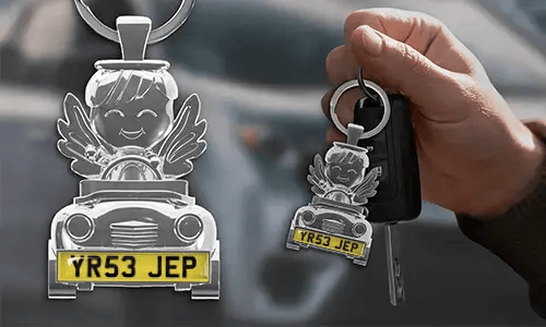 gallery-keychain-angel-in-car-license-plate-coated-1