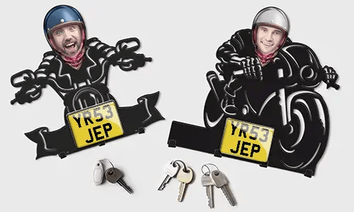 gallery-keyholder-wall-motorcycle-rider-skeleton-face-license-plate-and-text-printed-3