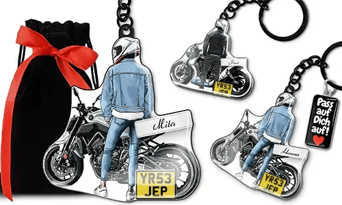 gallery-personalised-keychain-motorcycle-with-name-1