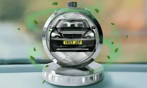 gallery-personalized-car-fragrance-cockpit-1