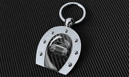 gallery-photo-horseshoe-keychain-1