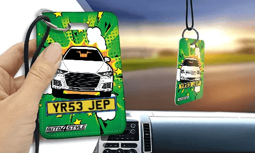 Innenspiegel anhänger mit Auto Weiß in der Hand anhänger für rückspiegel auto