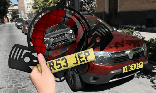 Autoschlüsselanhänger in der Hand mit dem Kennzeichen auto schlüsselanhänger gravur