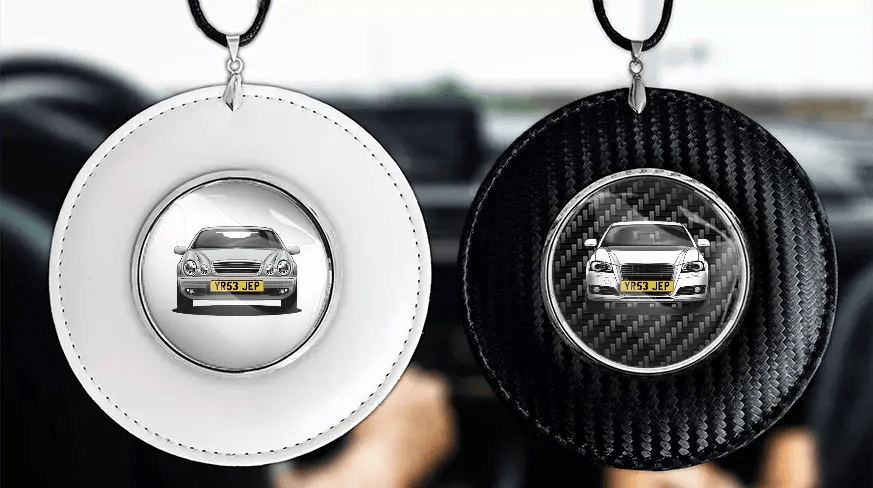 Car mirror chain with photo